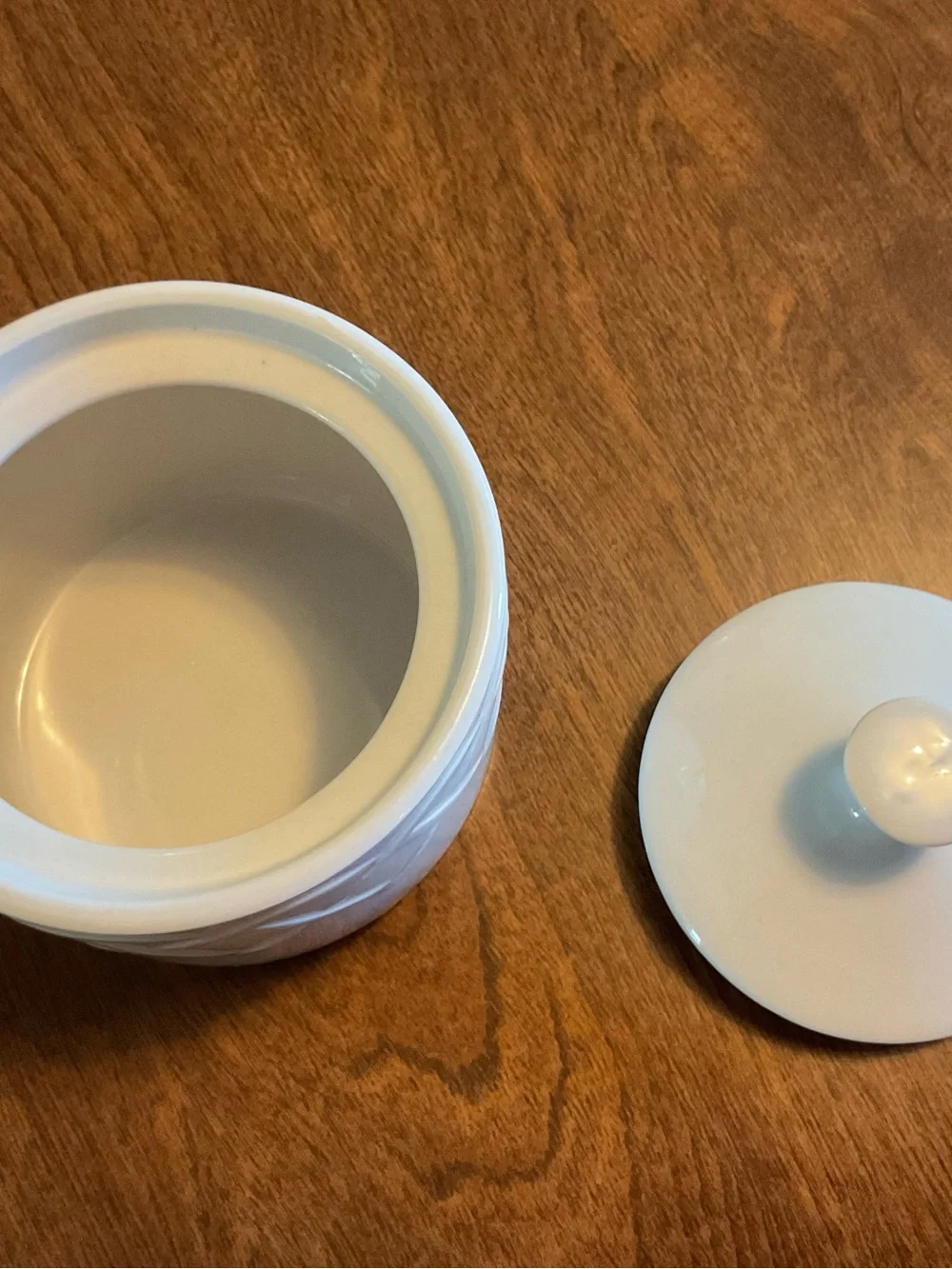Oneida Picnic White Ceramic Covered Sugar Bowl